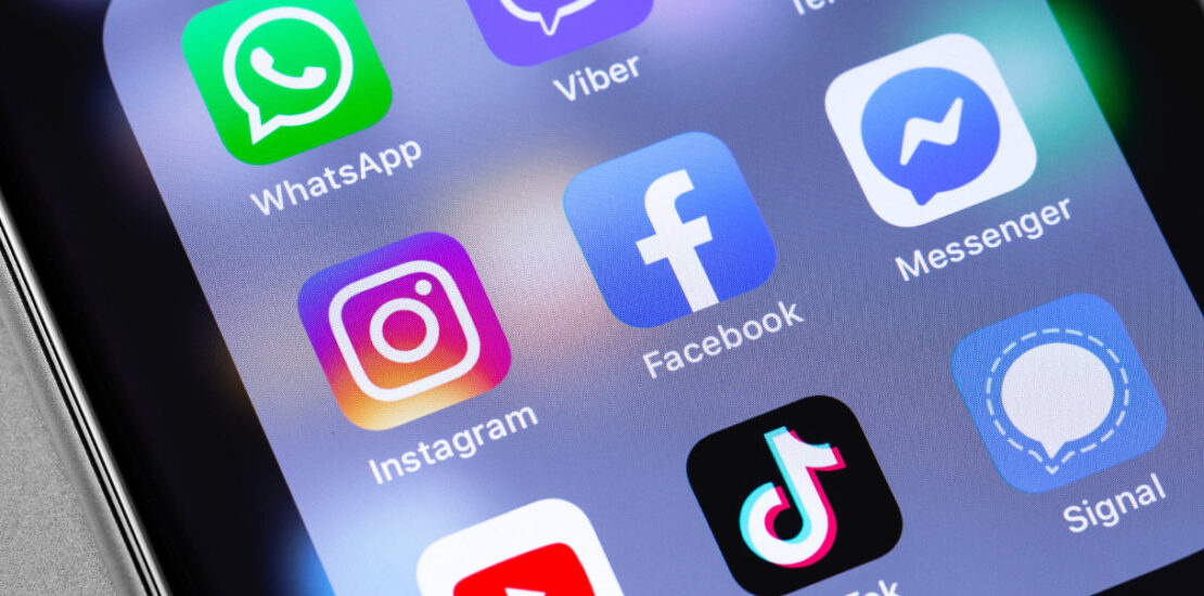 facebook-e-instagram-potrebbero-diventare-a-pagamento