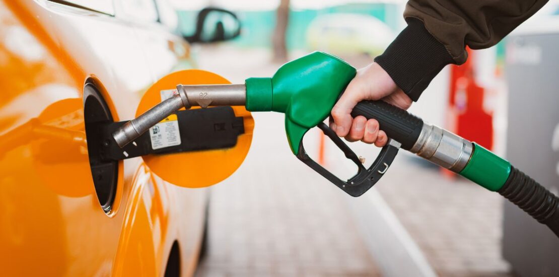 prezzo-del-petrolio-in-calo:-quali-gli-effetti-sui-costi-di-benzina-e-carburanti